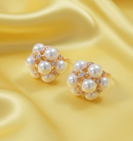 White Pearly Speary Earrings